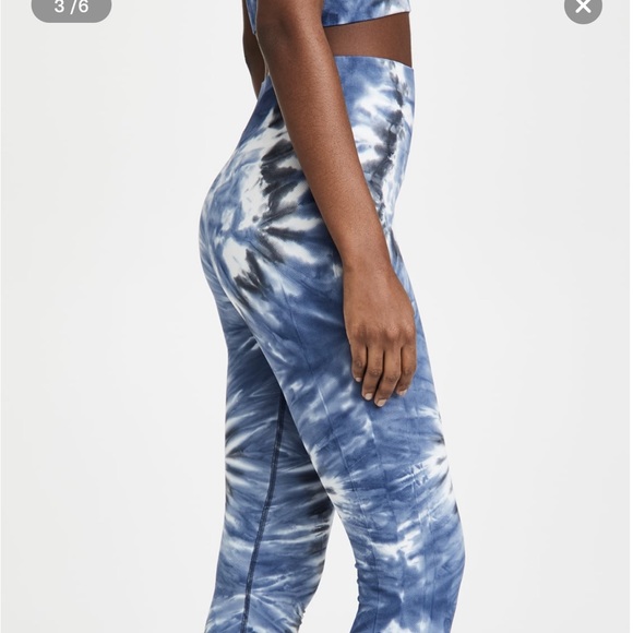 Tory Burch Sport seamless tie dye leggings. Navy w/white tie dye. Sz.  Medium. - Picture 5 of 15